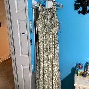 The clothing company maxi dress size S